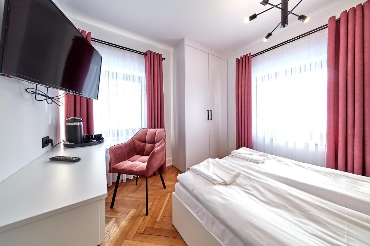 Lesny Dworek Gronkow Extérieur photo